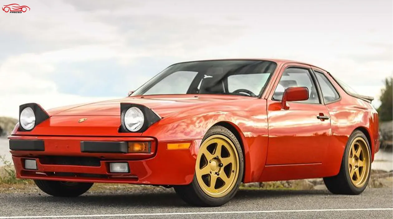 Porsche 944